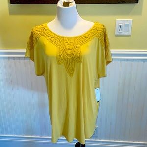 Chelsea & Theodore Woman  Top NWT